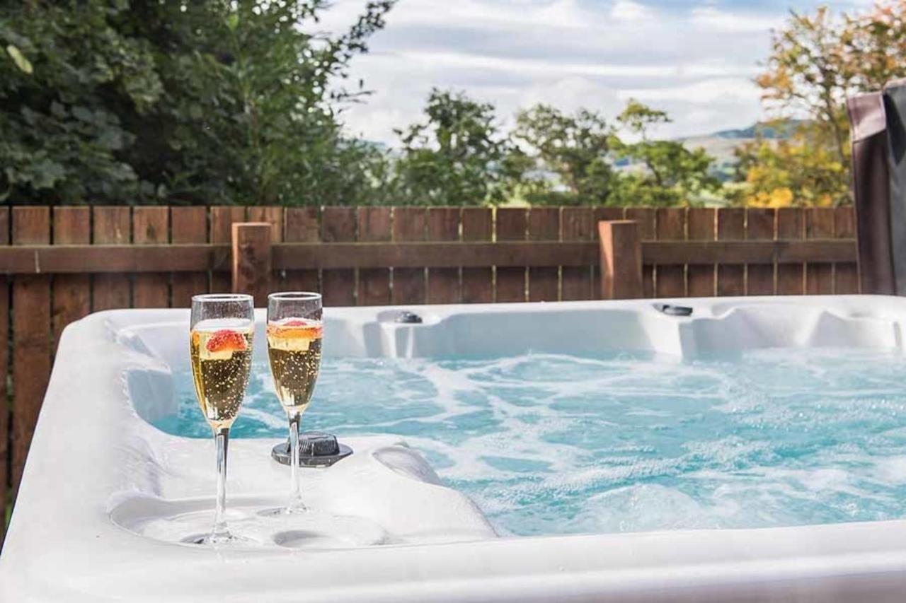 The Granary With Hot Tub Near Perth Perthshire Villa Forgandenny Bagian luar foto