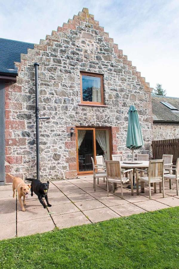 The Granary With Hot Tub Near Perth Perthshire Villa Forgandenny Bagian luar foto