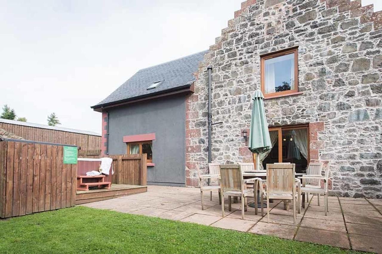 The Granary With Hot Tub Near Perth Perthshire Villa Forgandenny Bagian luar foto